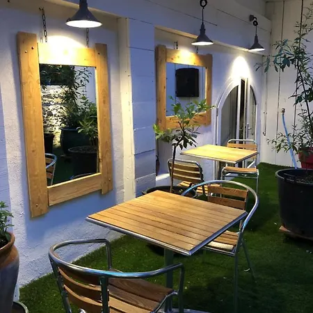 La Maison D'anne-do Chambres D'hotes 2* ミルポワ